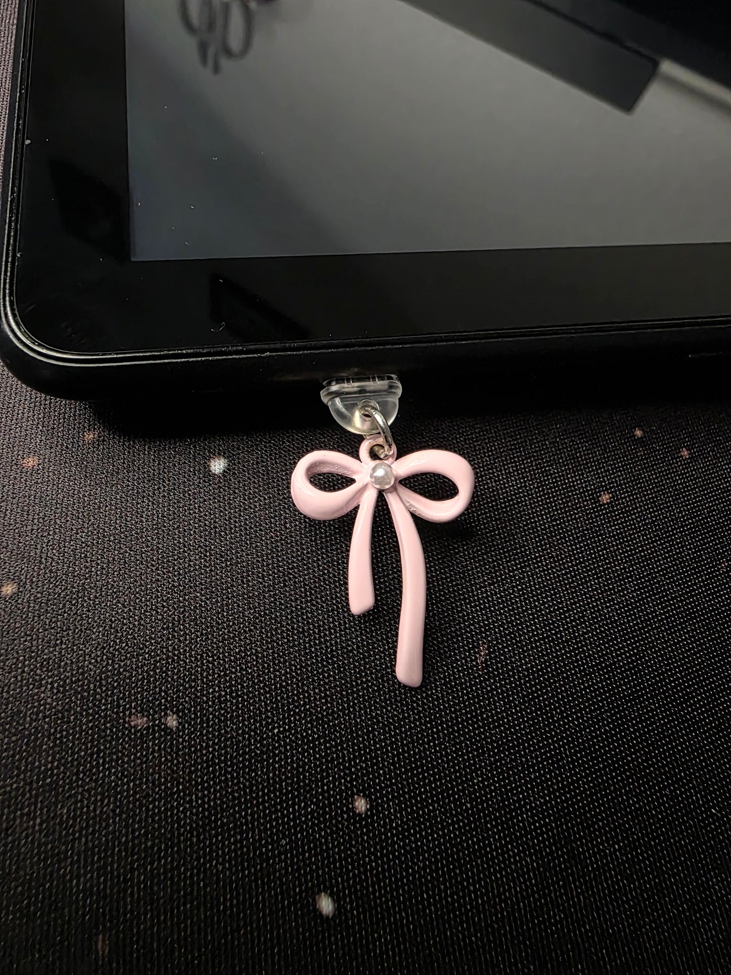 Phone/Kindle Bow Charm (usb-c)
